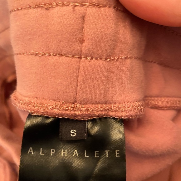 Alphalete Athetic Joggers - Picture 3 of 5